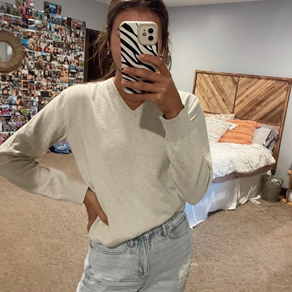 Old navy sweater